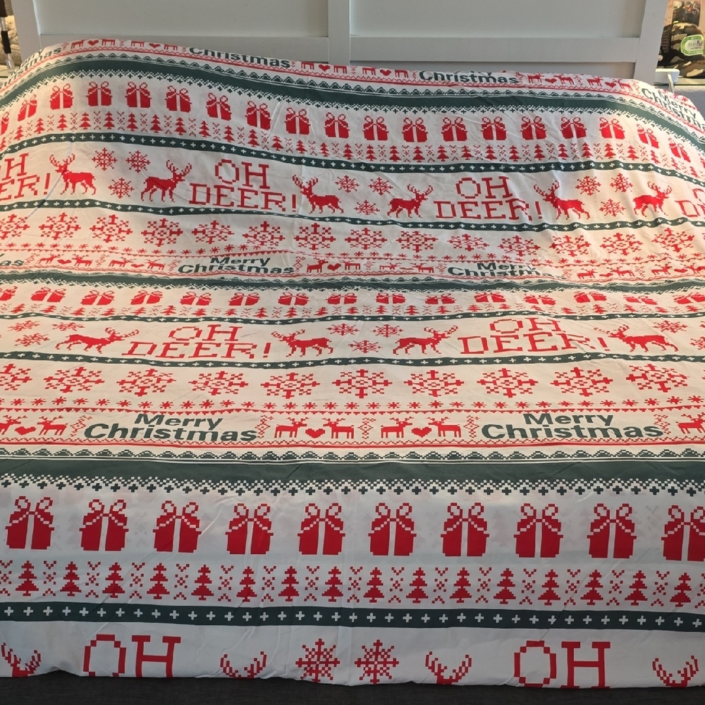 Festive Holiday Duvet Set - Red and Green-King